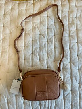 NWT Pom Pom London Tan Leather Crossbody Bag with Adjustable Strap
